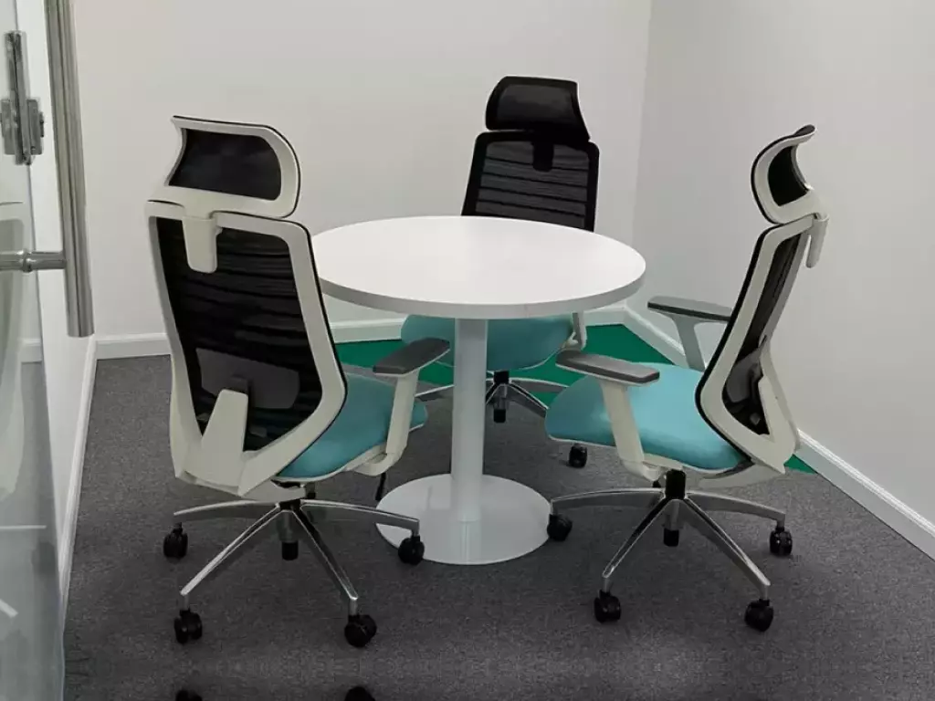 How Does Ergonomic Office Furniture Help in the Workplace
